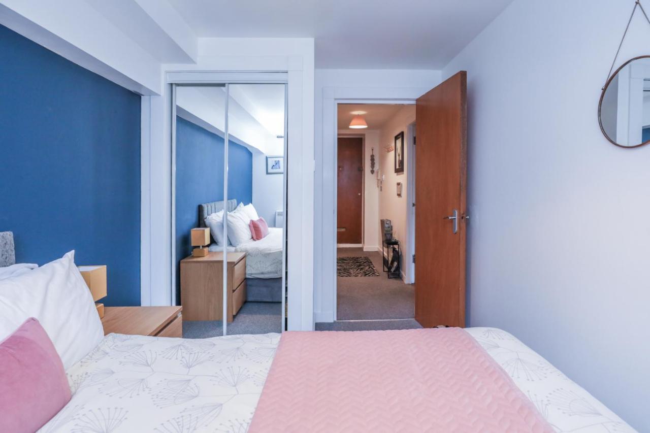 Beautiful 1-Bed Apartment Near Castle Édimbourg Extérieur photo